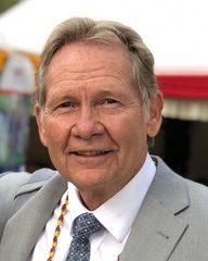 الدكتور توماس ماكيشني